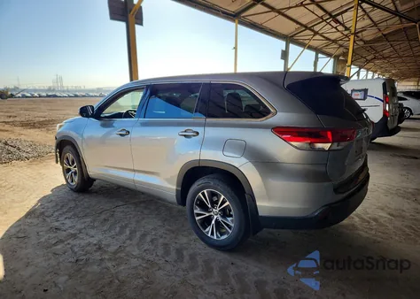 2018 Toyota Highlander Le from USA, damaged, VIN 5TDBZRFH8JS838436
